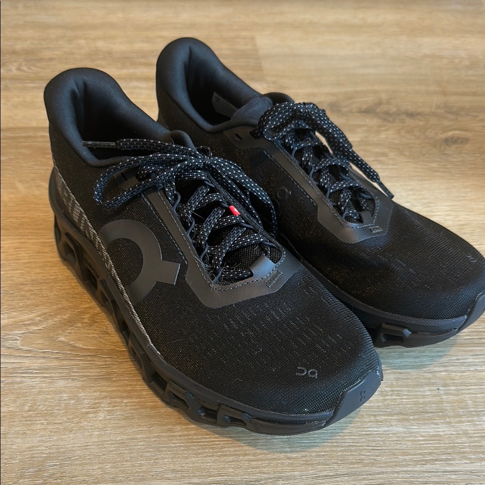 On Running Women’s Black Running Shoes